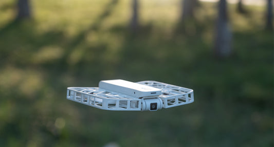 A selfie drone the size of an iPad mini: Hover Camera experience | New gadget · Apple Store